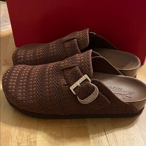 Skechers Too Late Woven Clogs - Womens 6